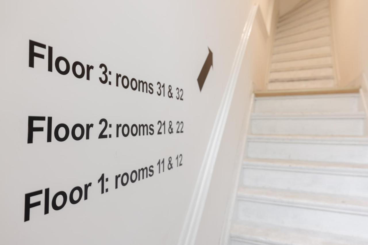 Recharge Hostel Rotterdam Eksteriør bilde