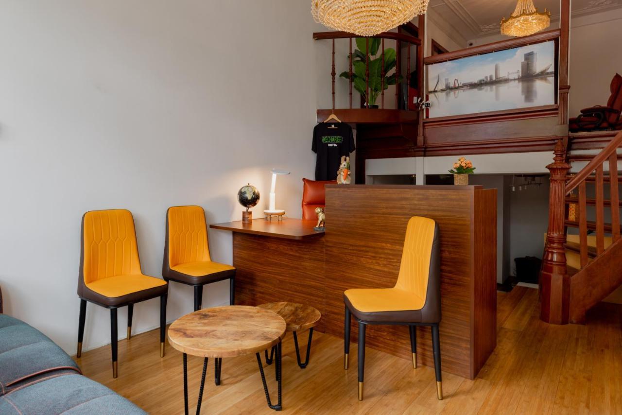 Recharge Hostel Rotterdam Eksteriør bilde