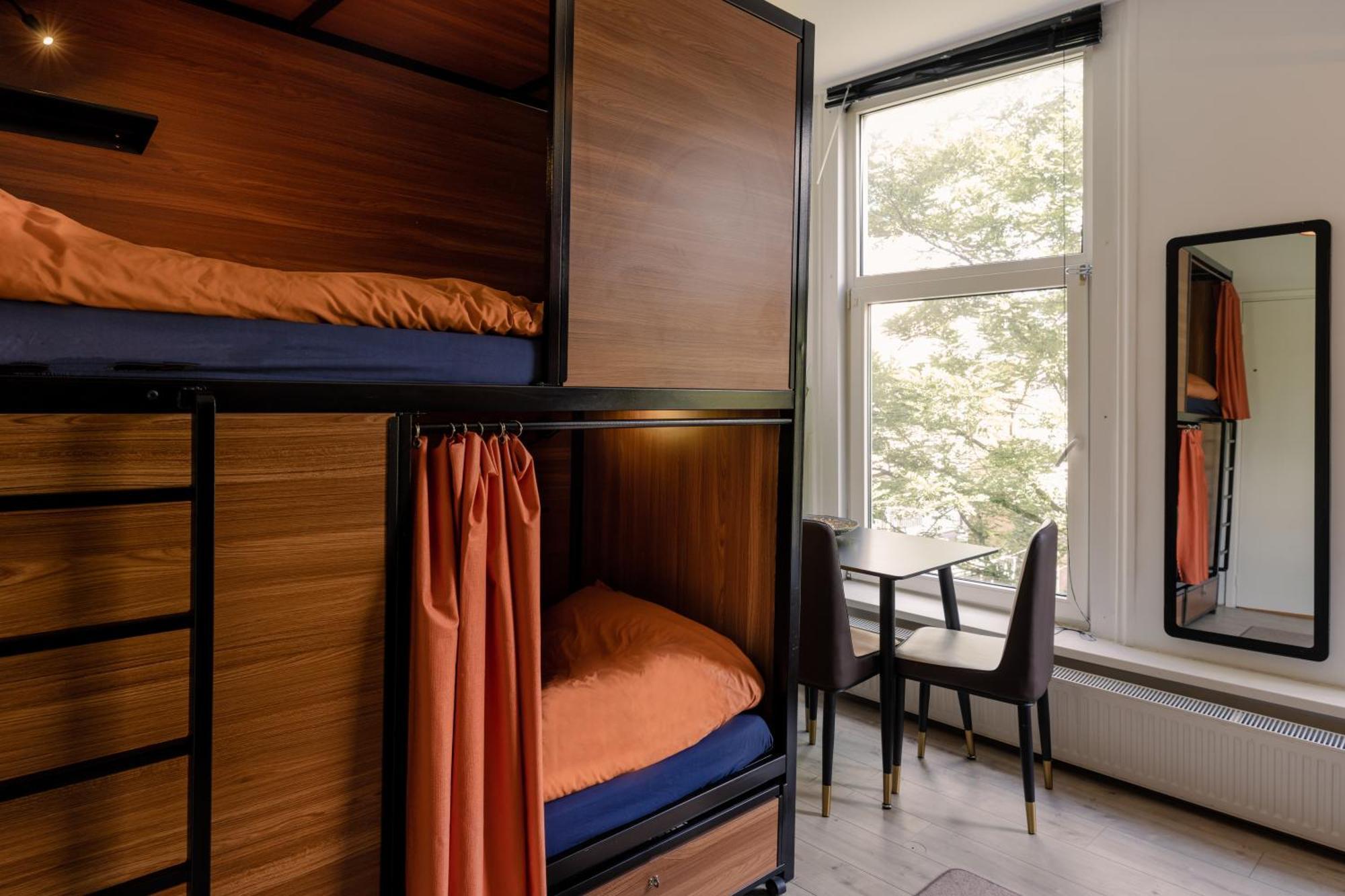 Recharge Hostel Rotterdam Rom bilde